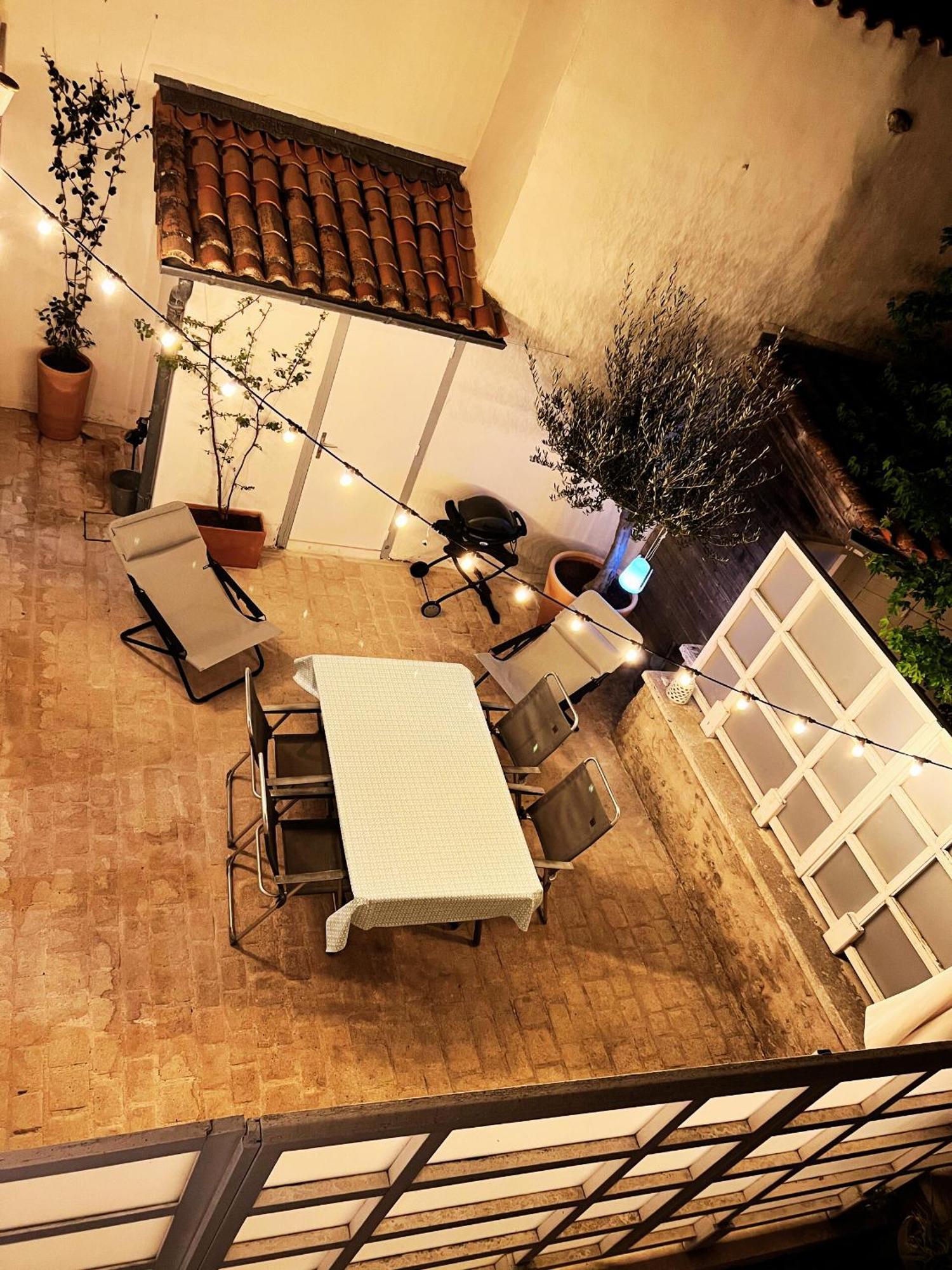 Duplex Joliment Decore Et Sa Cour Ensoleillee Saint-Martin-de-Ré Dış mekan fotoğraf
